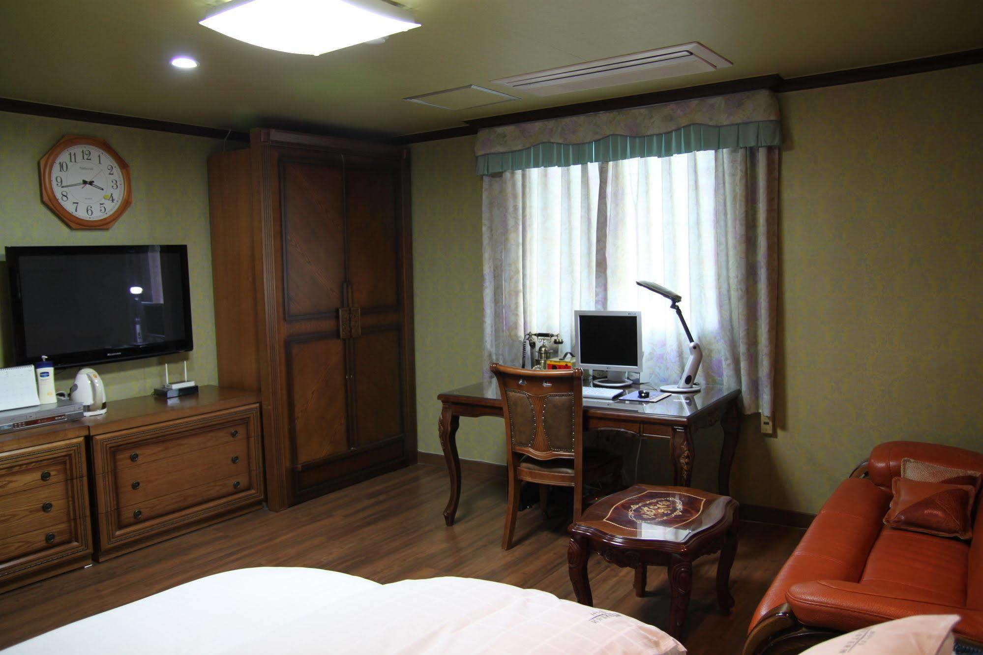 Gunsan Western Hotel Εξωτερικό φωτογραφία