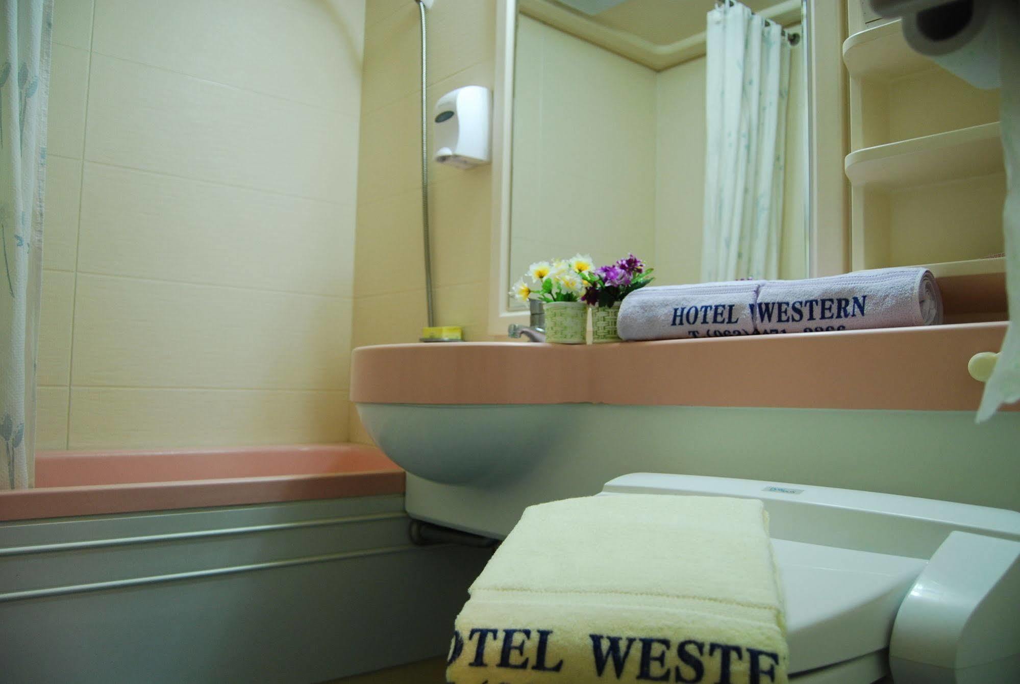 Gunsan Western Hotel Εξωτερικό φωτογραφία
