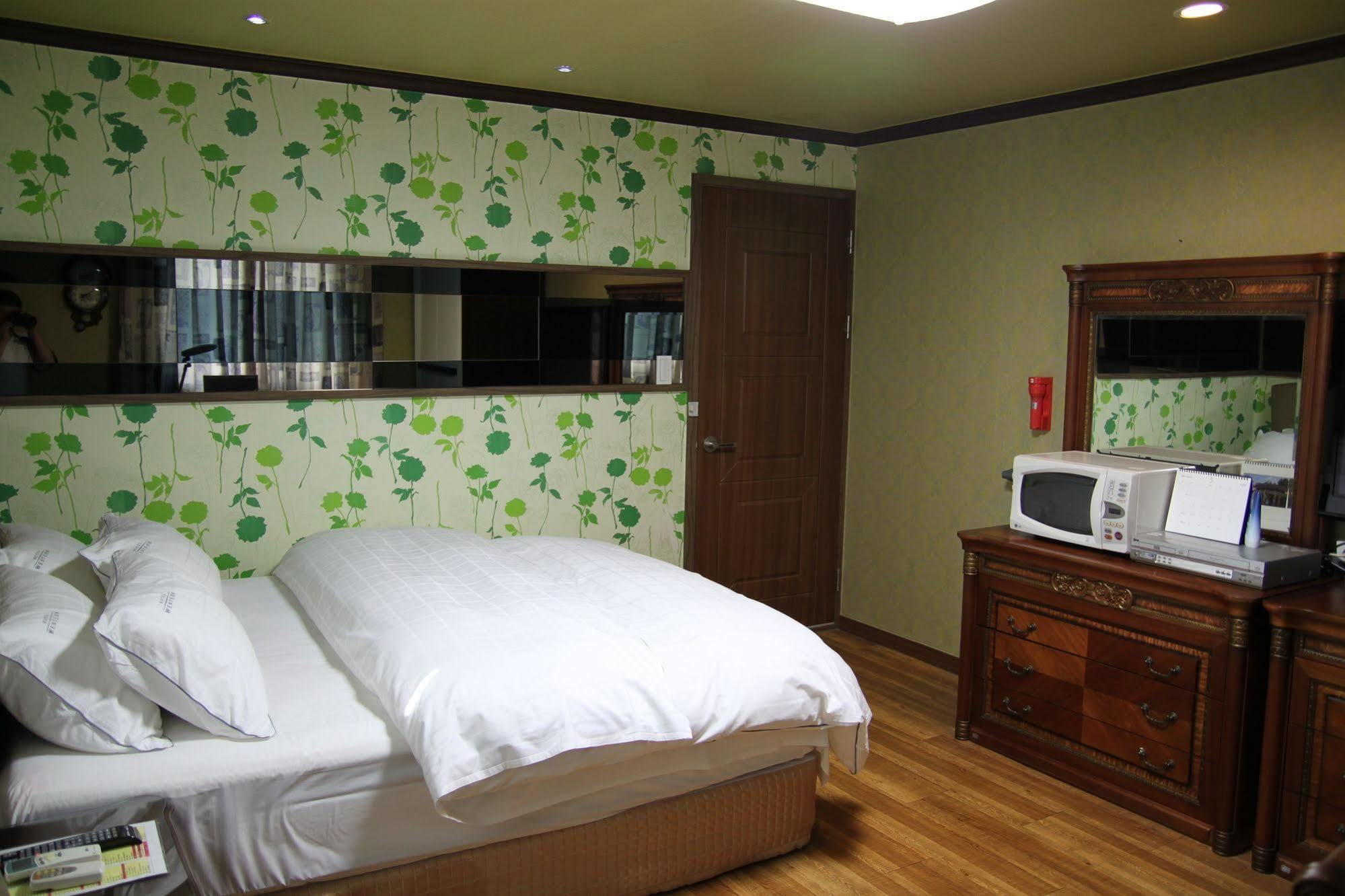Gunsan Western Hotel Εξωτερικό φωτογραφία