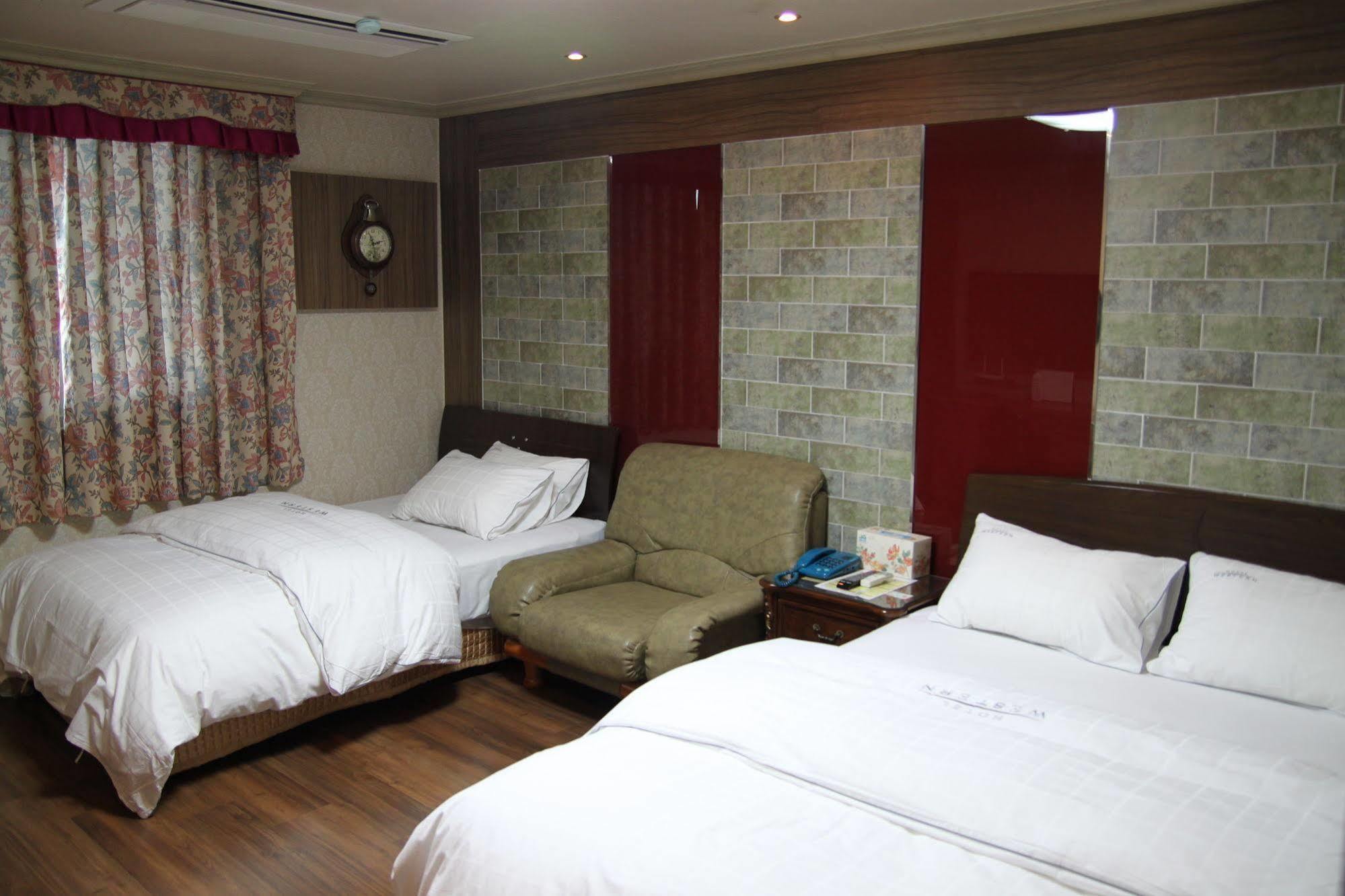 Gunsan Western Hotel Εξωτερικό φωτογραφία