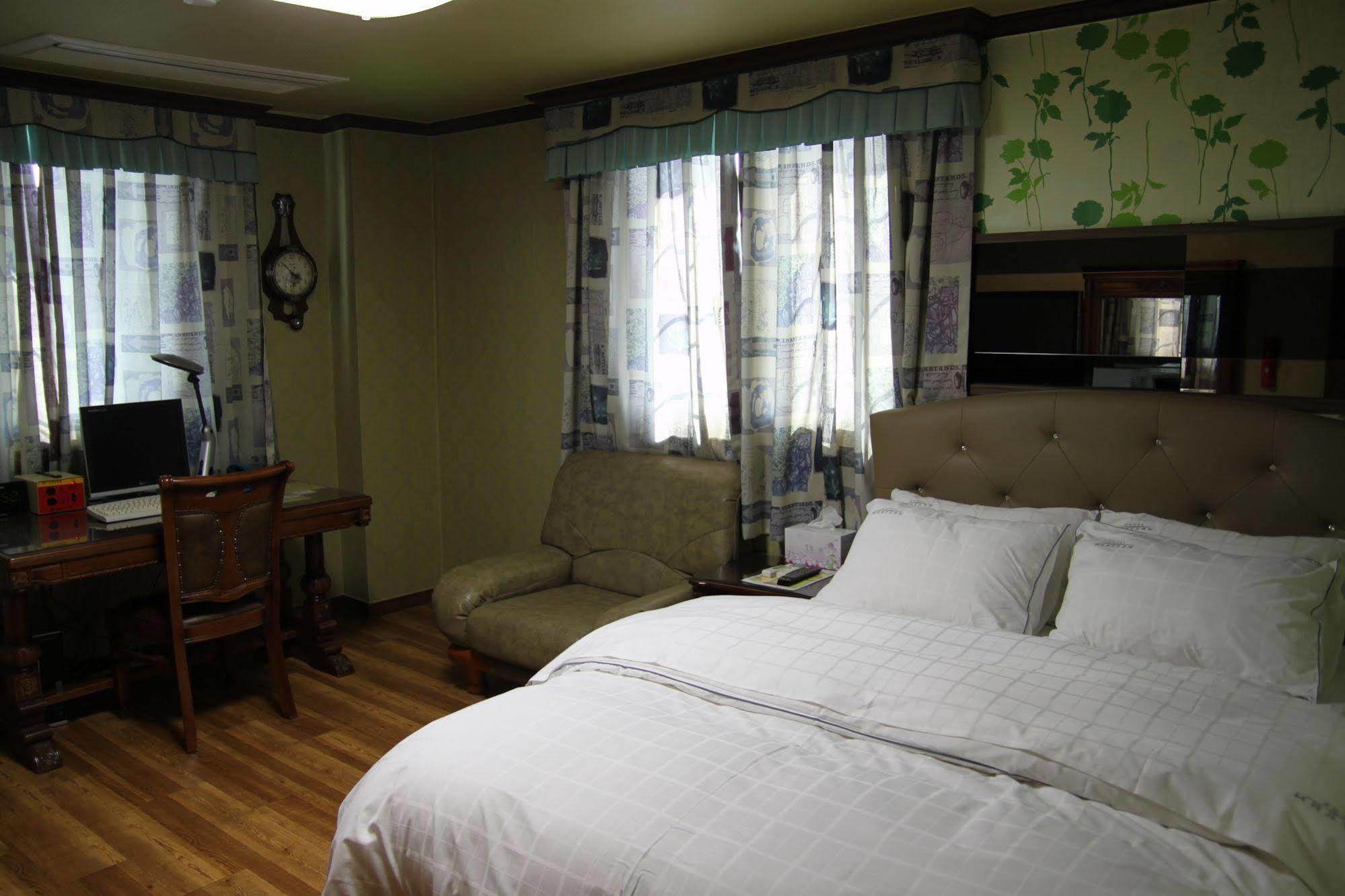 Gunsan Western Hotel Εξωτερικό φωτογραφία